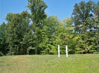 6396 Valley Ranch Dr, Maple Heights, OH 44137