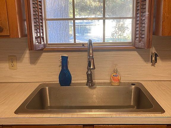 3rd image of 9456 Wardlow Dr