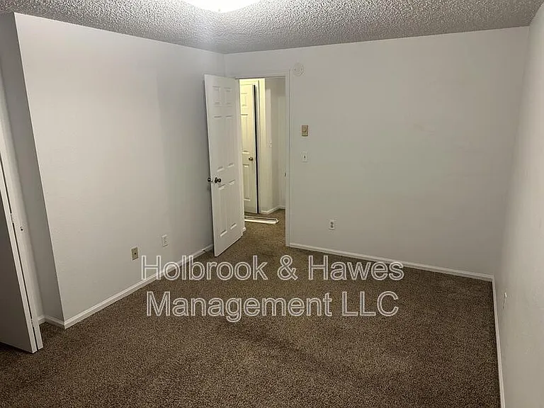4887 Basswood Dr — Photo 19