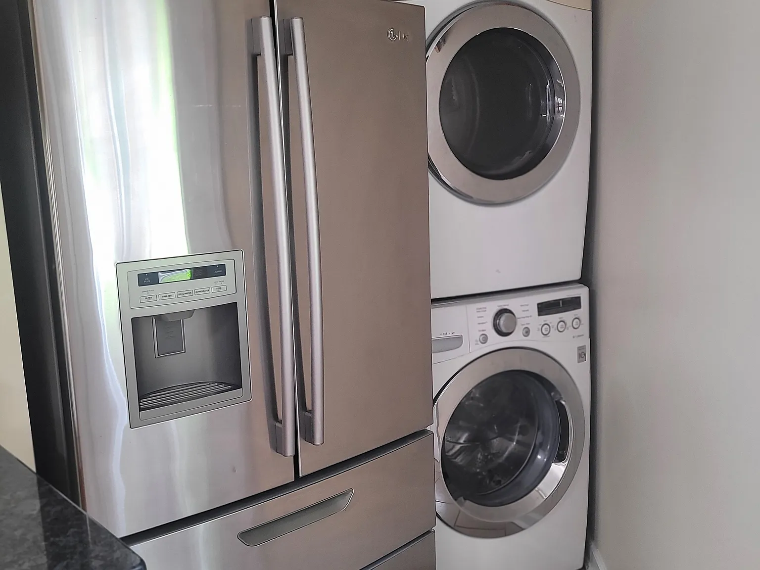 2 bed, 700 sqft, $1,500 — Photo 3