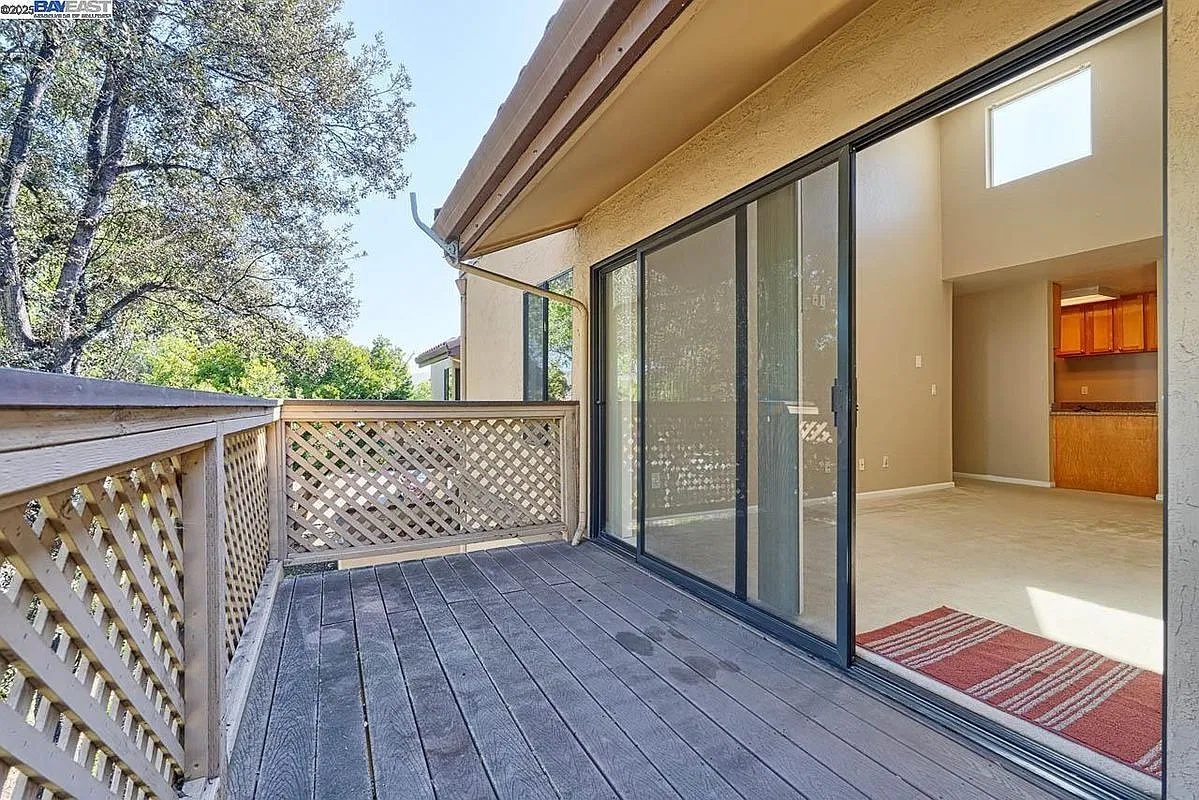 1 bed, 1.0 bath, 712 sqft, $2,500 — Photo 3