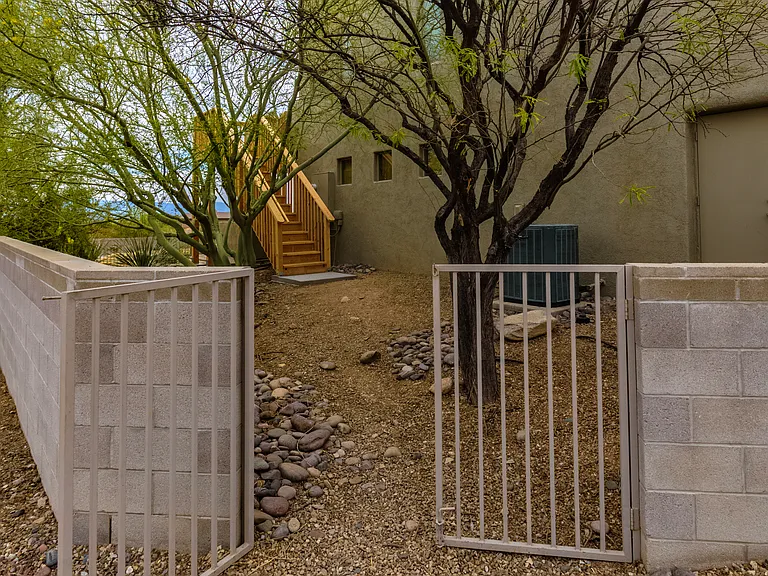 2781 W Desert Shadows Pl — Photo 4