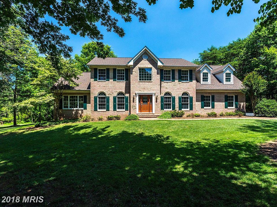 1st image of 607 Kentland Dr