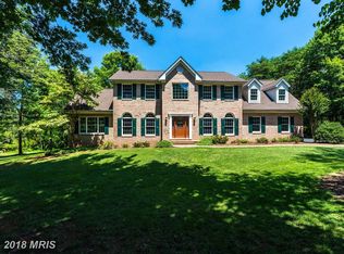 607 Kentland Dr, Great Falls, VA 22066