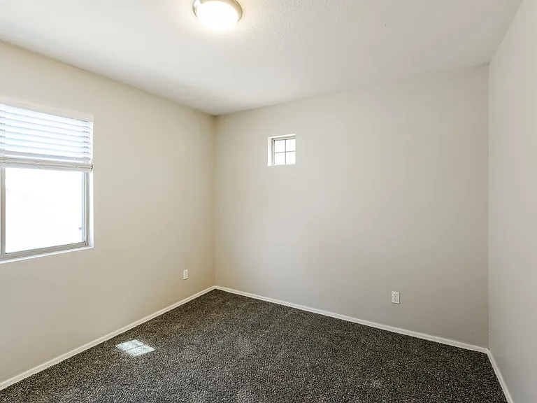 3802 N 104th Ave — Photo 12