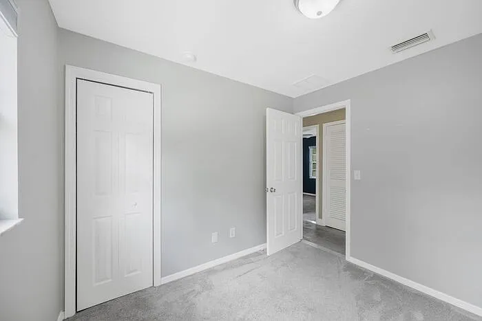 721 Holly Ter — Photo 22