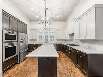 971 Queen Annes Rd, Houston, TX, 77024