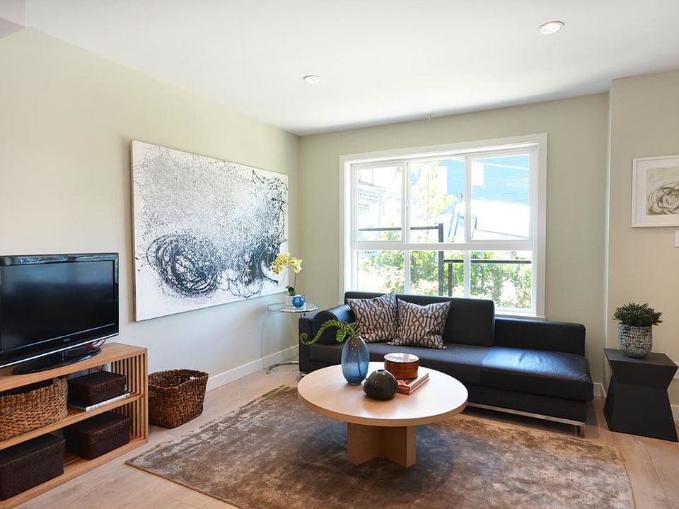 1st image of 2222 Alder St #100