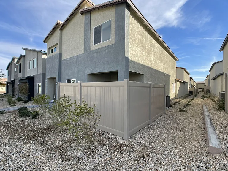 7473 Garnet Moon St — Photo 103