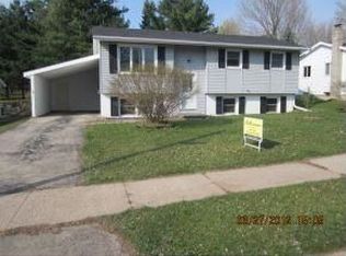 112 W 14th St, Clintonville, WI 54929