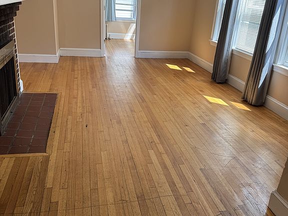 3rd image of 315 Foster St #2