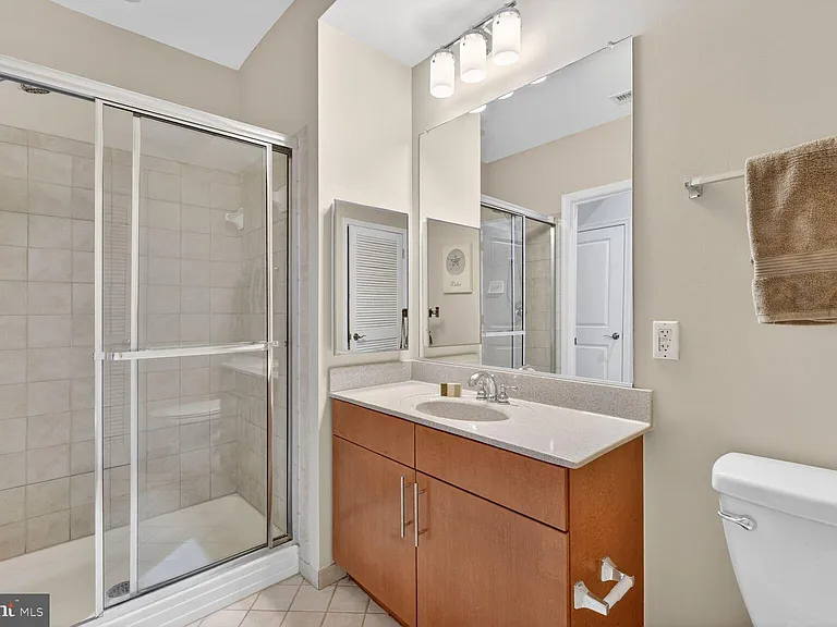 1390 Kenyon St NW #813 — Photo 7