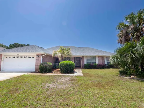 8213 Hartington Dr, Navarre, FL 32566