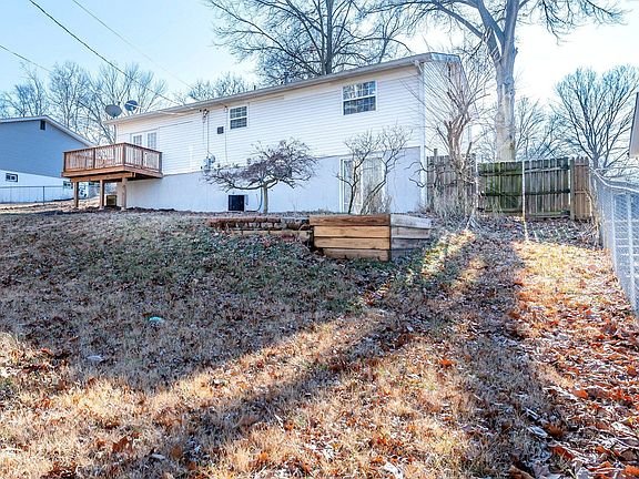 5th image of 3633 Shores Dr