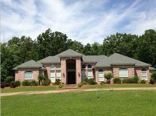 401 Wimbledon Dr, Brandon, MS 39047