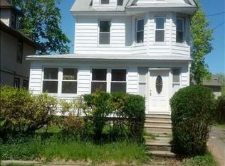 32 Edwin St, Ridgefield Park, NJ 07660