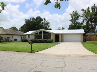 5605 Creekwood Dr, Sarasota, FL 34233