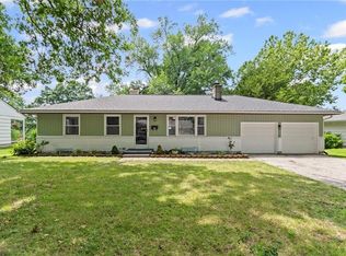 4944 NE Gladstone Ave, Kansas City, MO 64119
