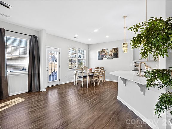 2nd image of 7720 Sea Turtle Way