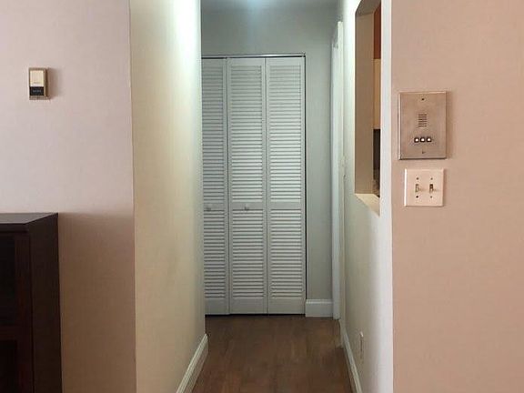 5th image of 605 Broad St #9