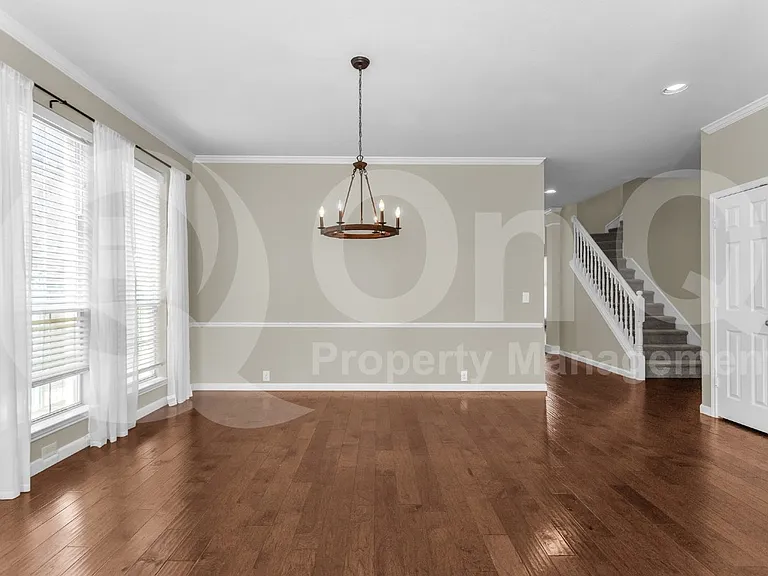 11281 Balcones Dr — Photo 23