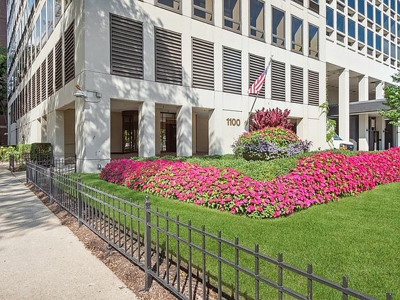2nd image of 1100 N Lake Shore Dr APT 21A