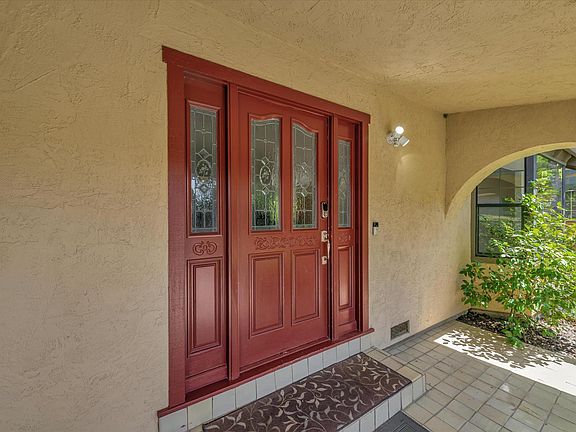 3rd image of 22629 Stevens Creek Blvd