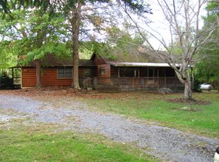 359 Rocky Flats Rd, Cosby, TN 37722