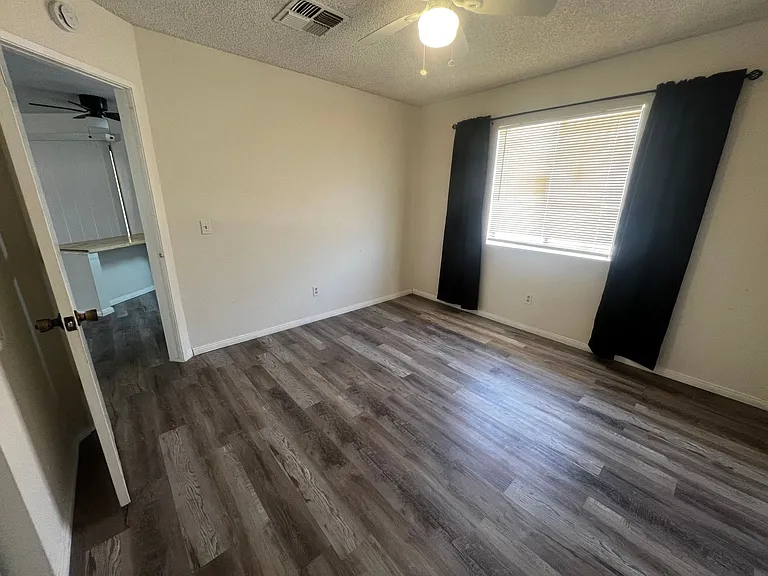 6326 Bagley Ave — Photo 9