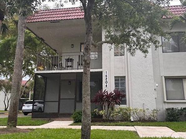 16206 Laurel Dr #201
