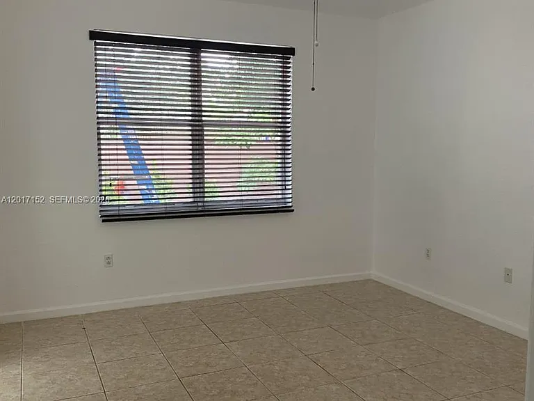 10270 SW 59th St — Photo 21