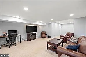 821 Stockbridge Dr — Photo 19