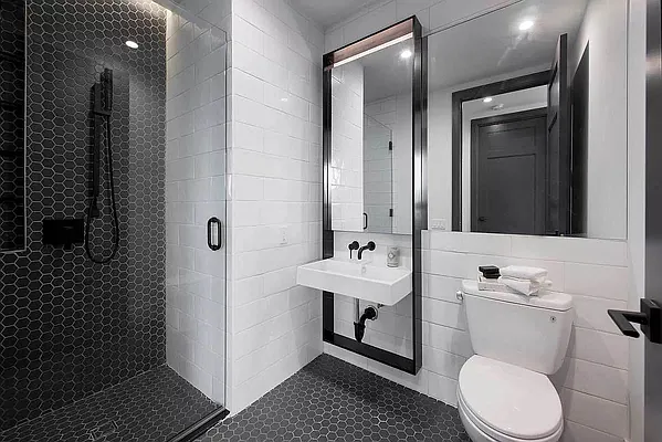 Rented by The KCI Group | media 76