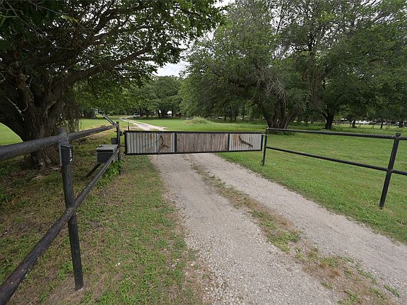 2nd image of 408 County Road 4856