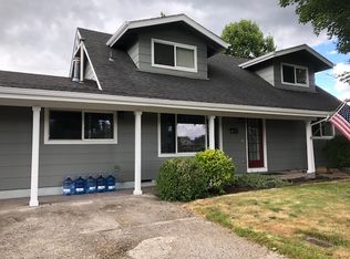 1080 Delrose Dr, Springfield, OR 97477