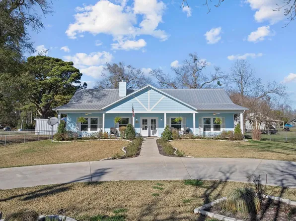 221 Fm 2663, Crockett, TX 75835