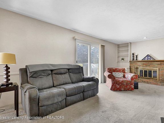 2nd image of 3785 Bush Gardens Ln