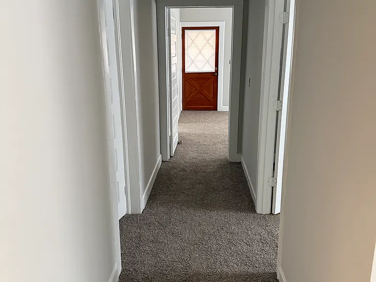 211 W Woodall St — Photo 3
