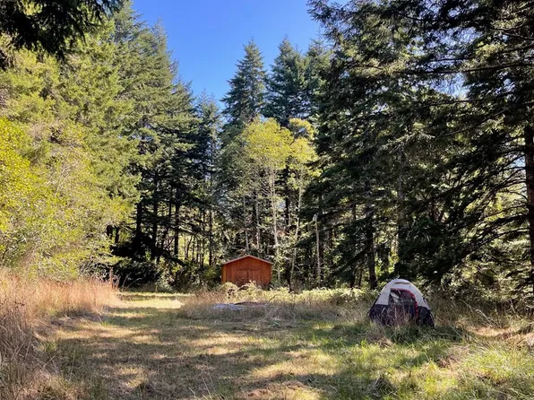 89798 Medohill Ln, Bandon, OR 97411