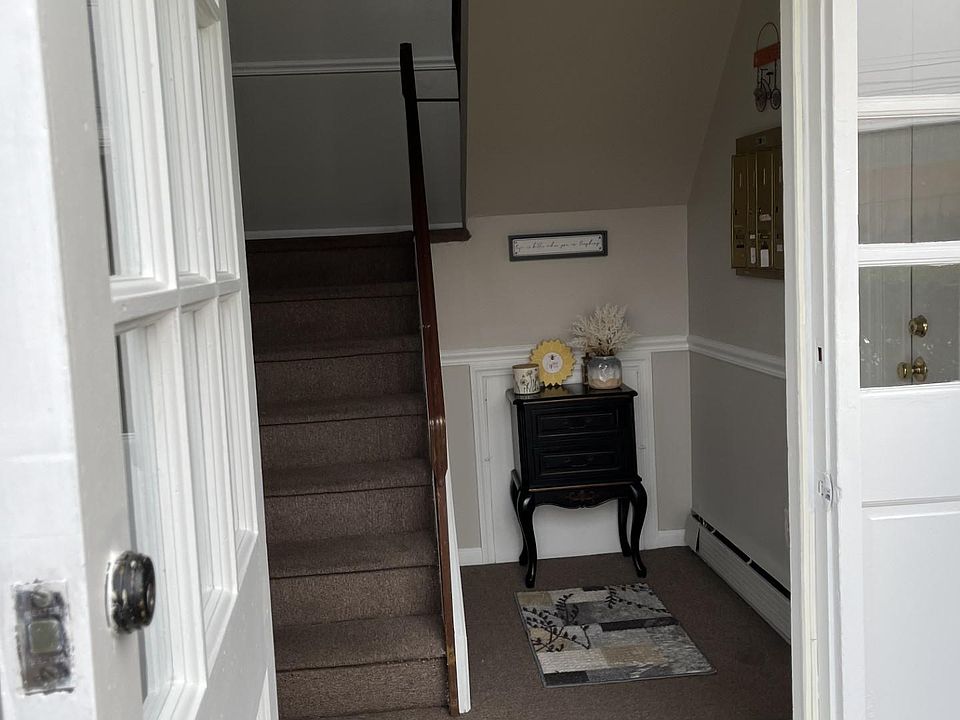 644 Maryland - Entryway - Mailboxes
