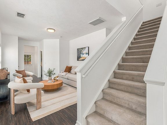 5th image of 8233 Rossi Rd