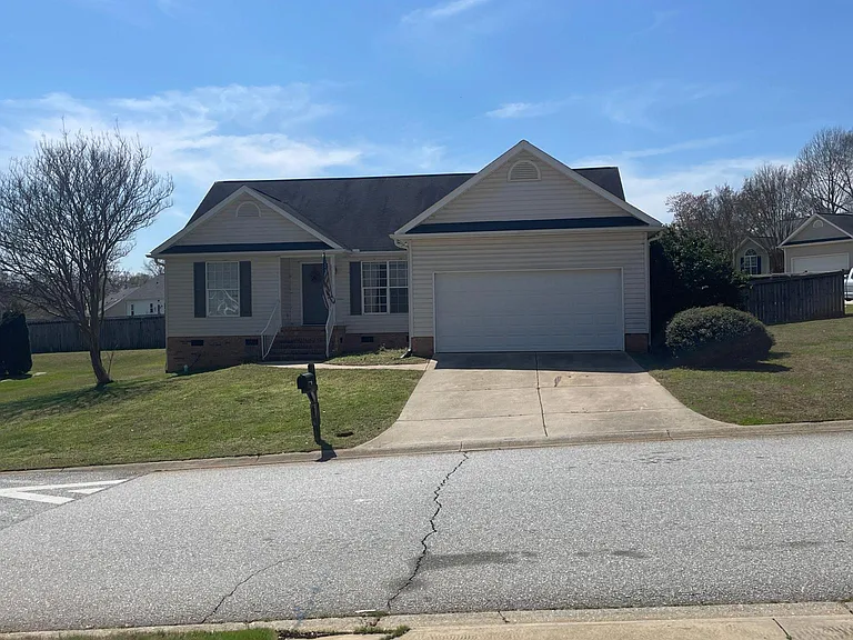 500 Lake Lennox Dr — Photo 1