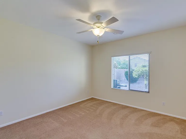 1306 E Birdland Dr — Photo 30