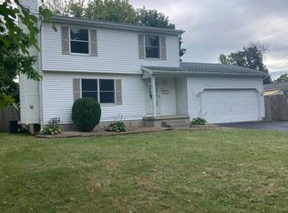 50 Berkley Rd, Williamsville, NY 14221