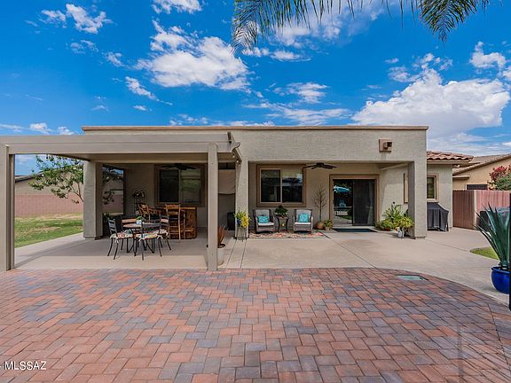 2nd image of 874 E Deer Spring Canyon Pl