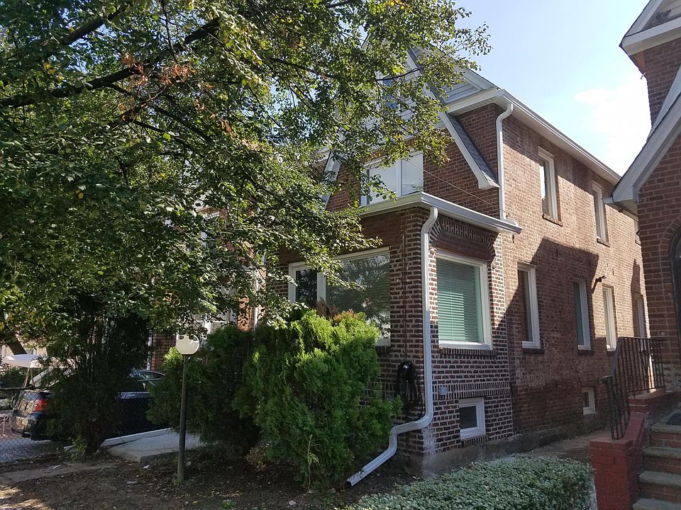 1st image of 14724 109th Ave #2