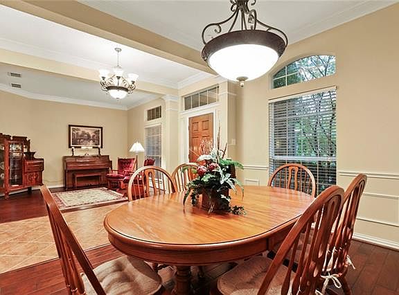 5th image of 2103 Angel Falls Dr