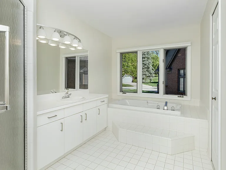 37743 Avon Ln — Photo 18