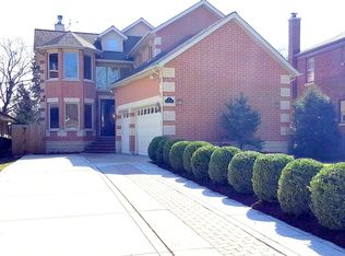 335 Selborne Rd, Riverside, IL 60546