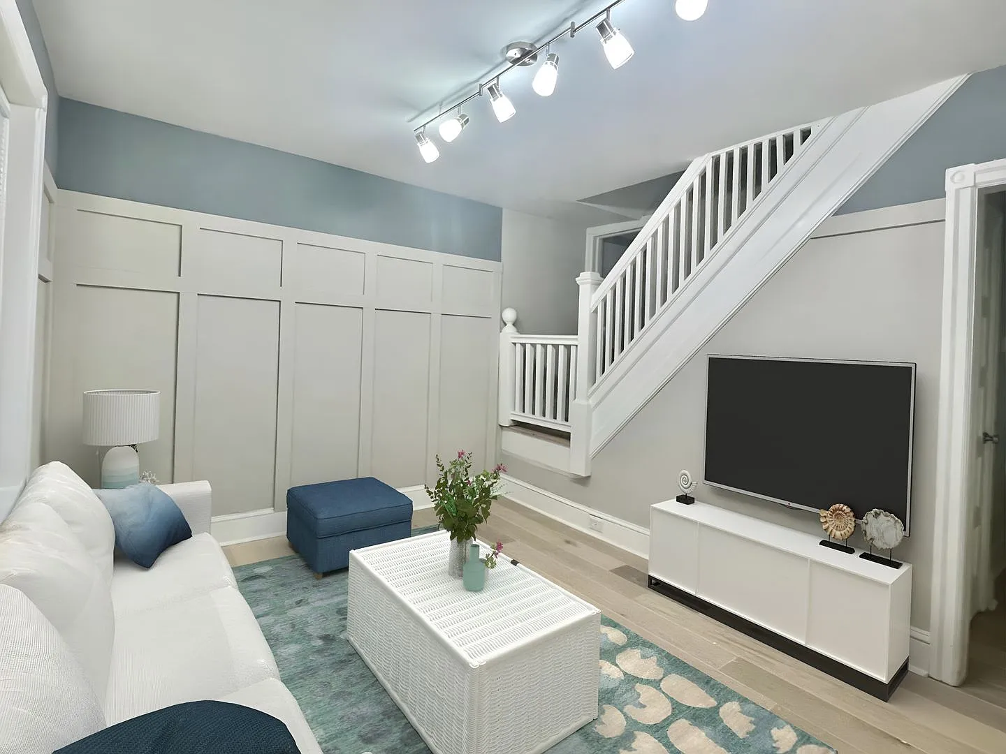 Stunningly Renovated 3 Bed/1.5 Bath Home in the Heart of Bryn Mawr — Photo 2